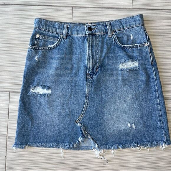 We the Free Hallie Washed Denim Distressed Skirt Size 28 - Picture 4 of 9